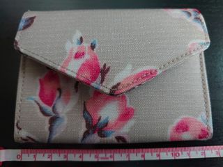 （分類：）位於 。 由 edle4 提交（商品編號 1137547932，圖片 1）。簡介： 。