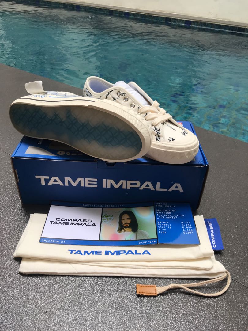 COMPASS X TAME IMPALA SPECTRUM 01 WAVEFORM, Men's Fashion, Men's