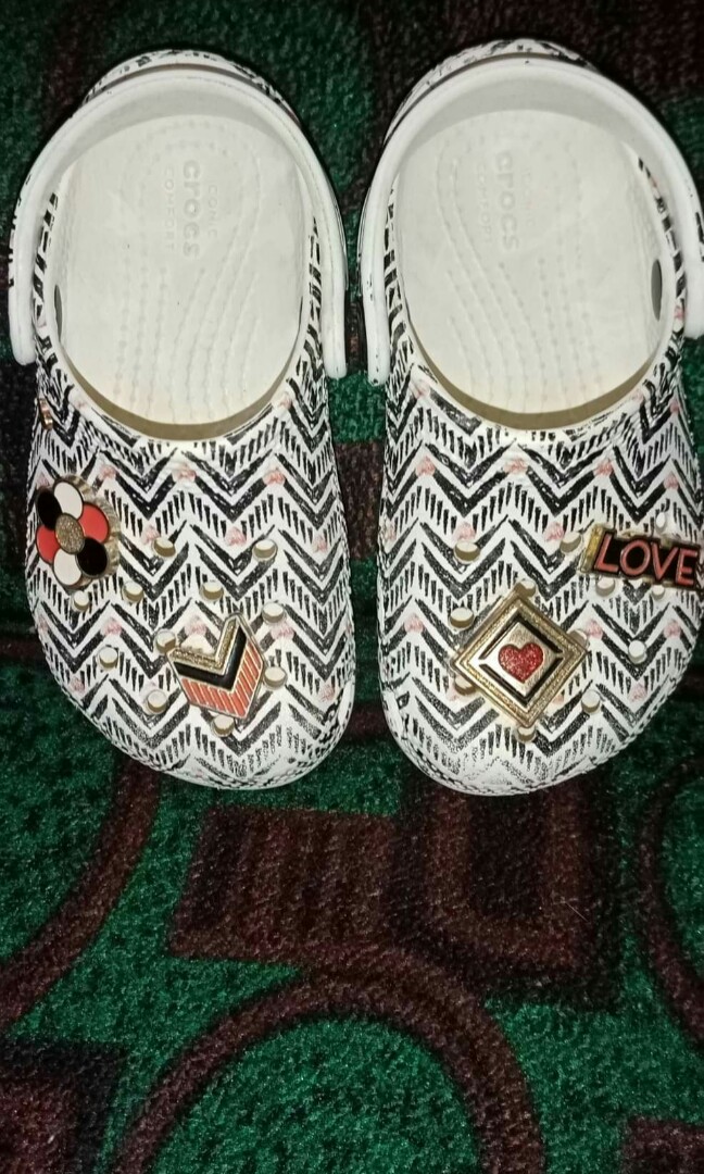 Crocs C8, Babies & Kids, Babies & Kids Fashion on Carousell
