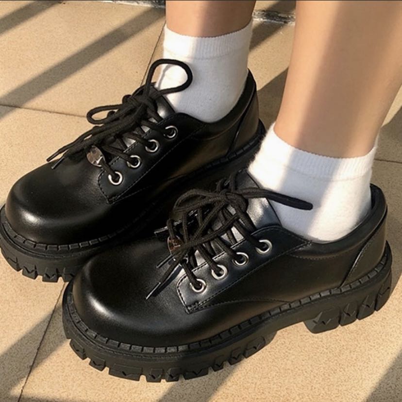 Dolls kill delias shoes online