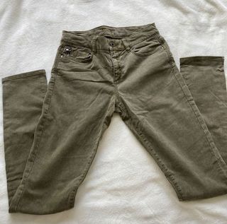 (Category: ) located in . Submitted by clothesbooksandthings (Listing ID 1137486674, Image 1). Description: .