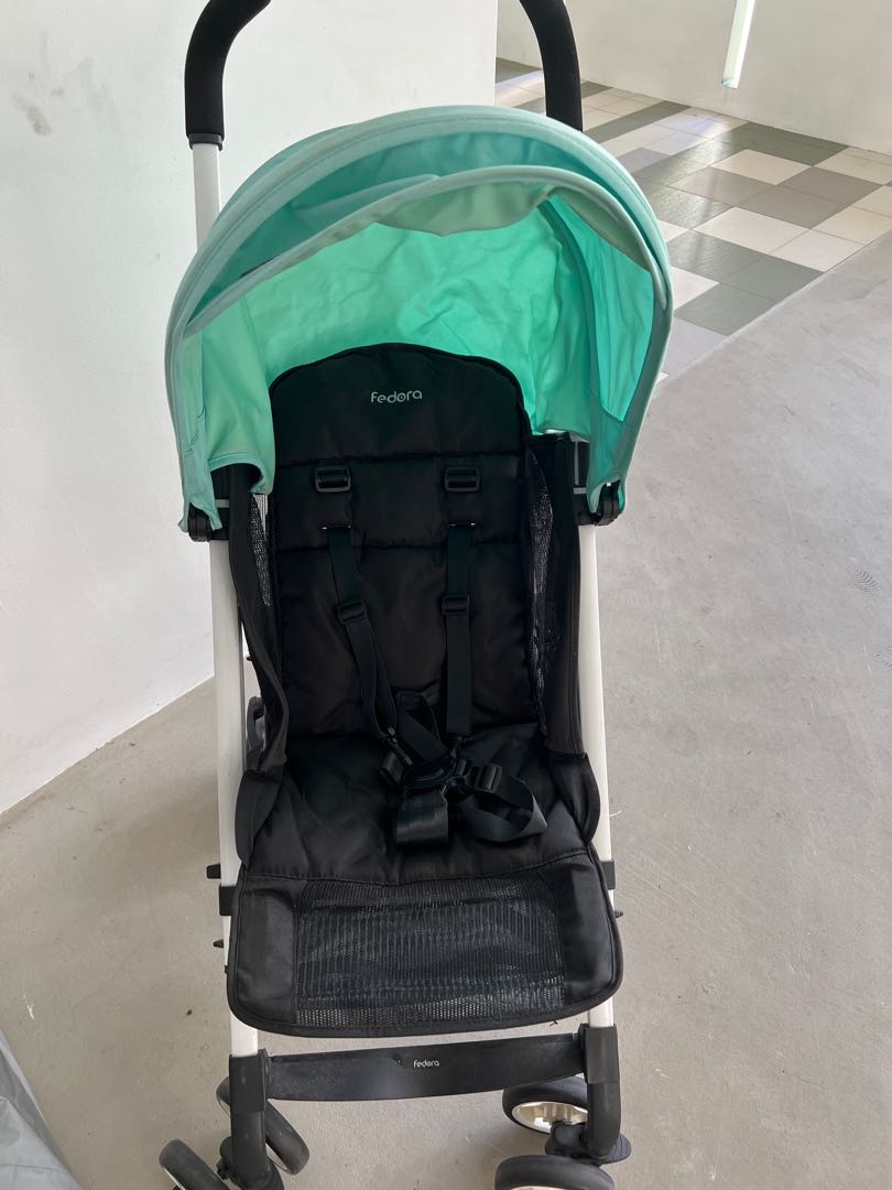fedora stroller review