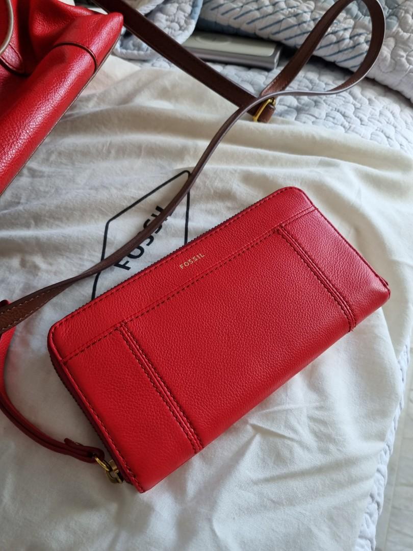 Red fossil purse hotsell