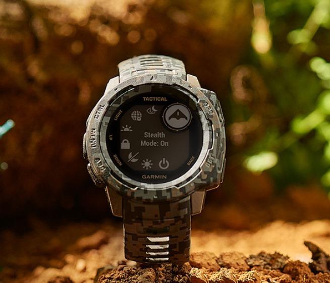GARMIN Instinct Tactical Camo Coyote Tan Men s Fashion Watches
