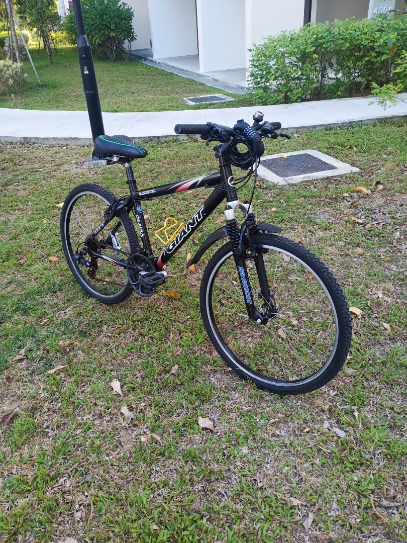 GIANT BOULDER, Sports Equipment 