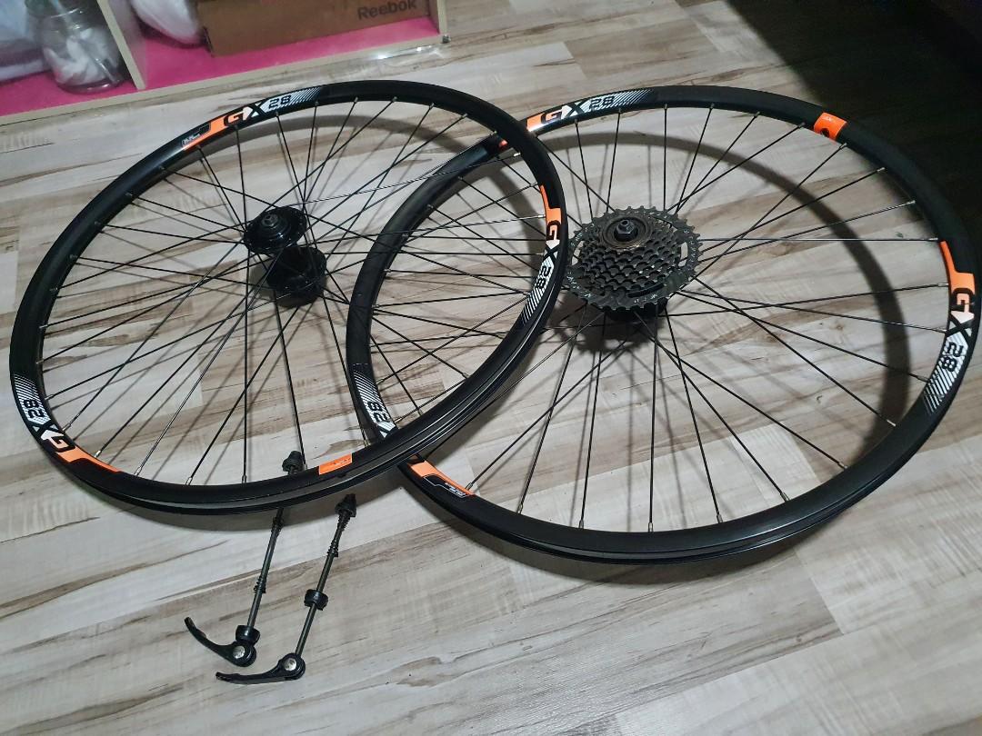 Giant wheelset 27.5 with freewheel 7spd, Sports Equipment, Bicycles