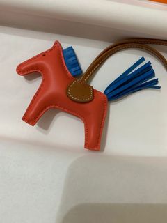 （分類：）位於 。 由 seesweater 提交（商品編號 1137613001，圖片 1）。簡介： 。
