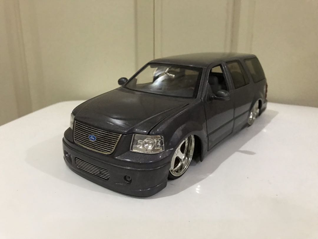 Ford expedition hot sale hot wheels