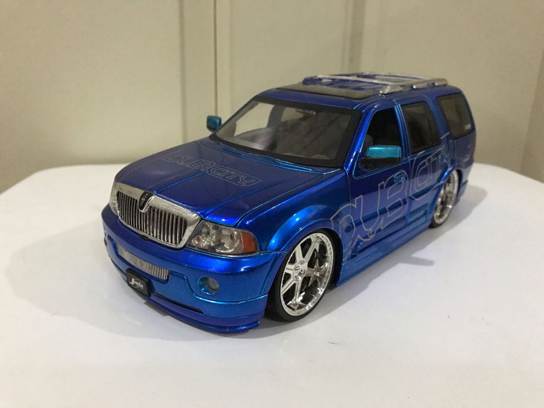 Jada Lincoln Navigator blue 1:24 diecast toy car die cast