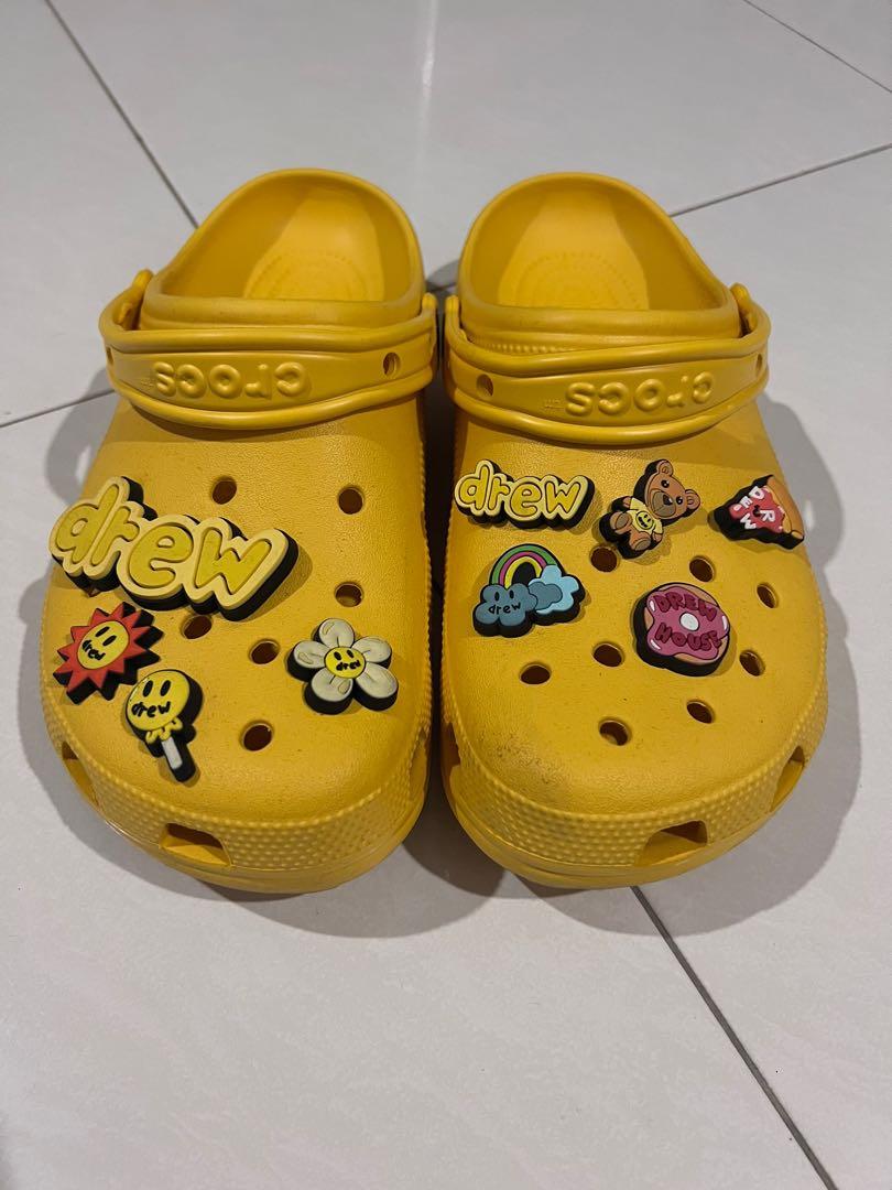 Yellow crocs sales justin bieber