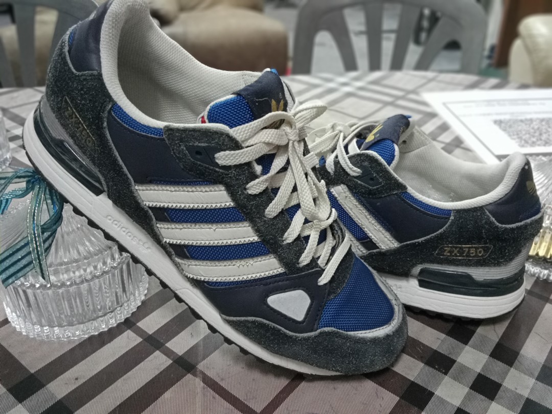Kasut adidas zx top