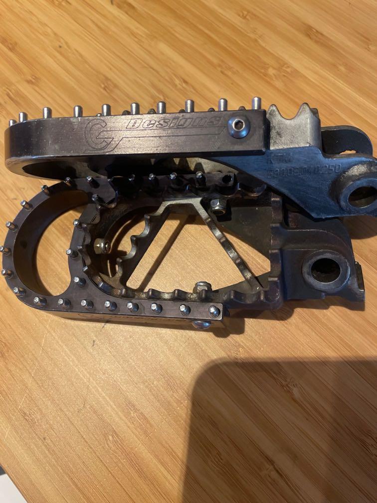 KTM foot Pegs with CJ Designs Billet Extensions, Motorcycles