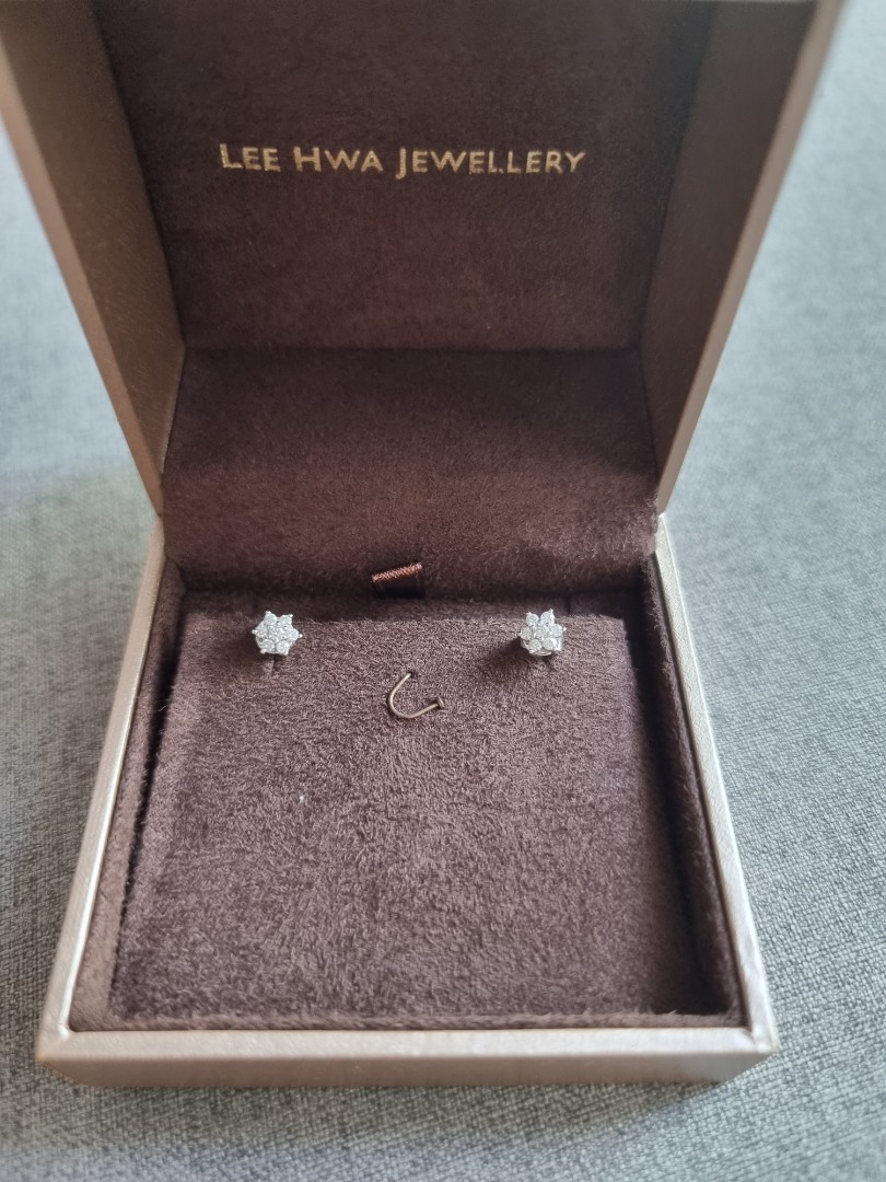 Lee Hwa Classic Cluster Diamond Earring Women s Fashion Jewelry