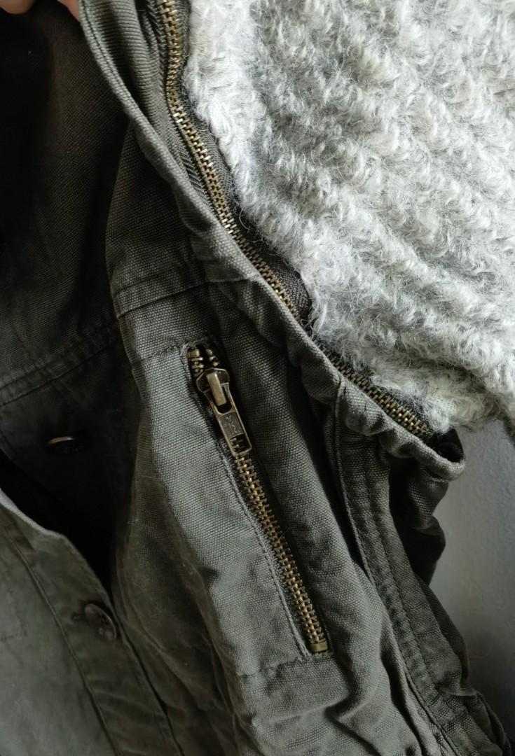 Mango 3 Way Jacket with Detachable Sleeves (Category: Coats, Jackets and Outerwear) located in Manila. Submitted by didst (Listing ID 1137527971, Image 3). Description: Mango Coat / 3 way Jacket Vest with Detachable Sleeves Olive Green Elbow pads Size XS-S.