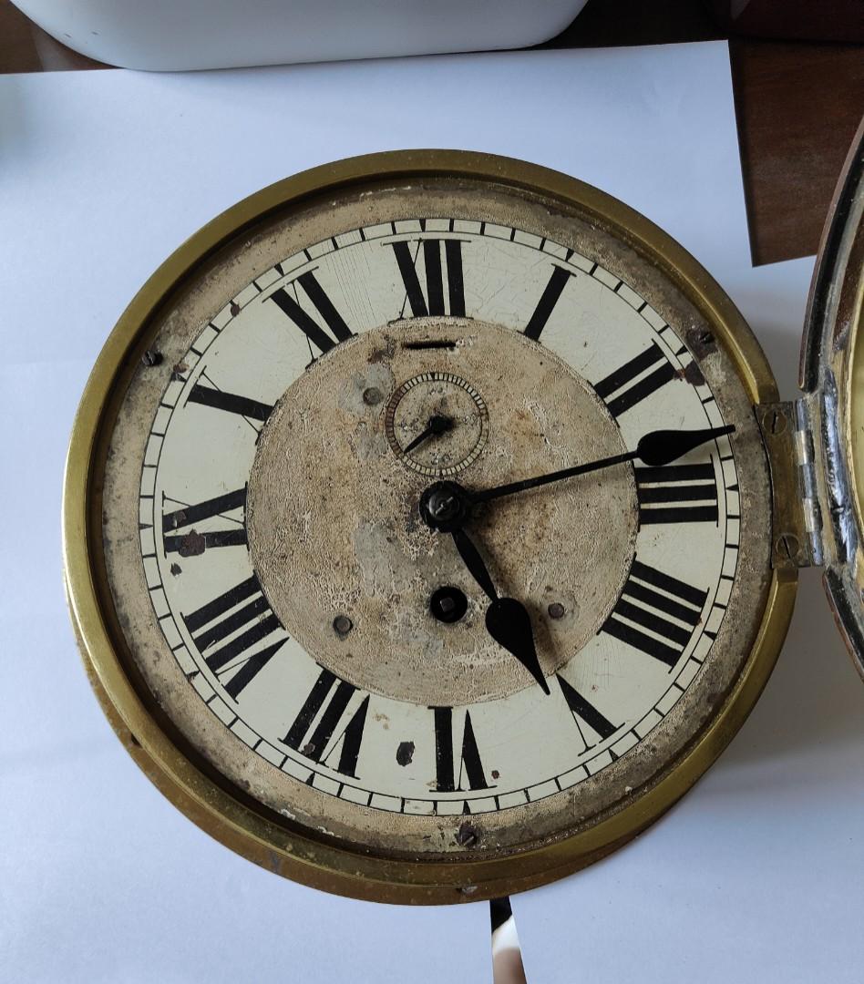 Marine clock (Category: Vintage Collectibles) located in Singapore. Submitted by mich90 (Listing ID 1137568340, Image 3). Description: Marine clock over 3 generations PM for more details price negotiable.