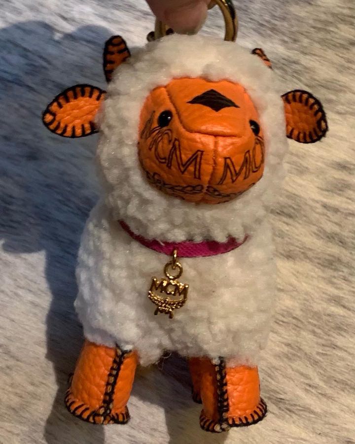Mcm bag charm deals