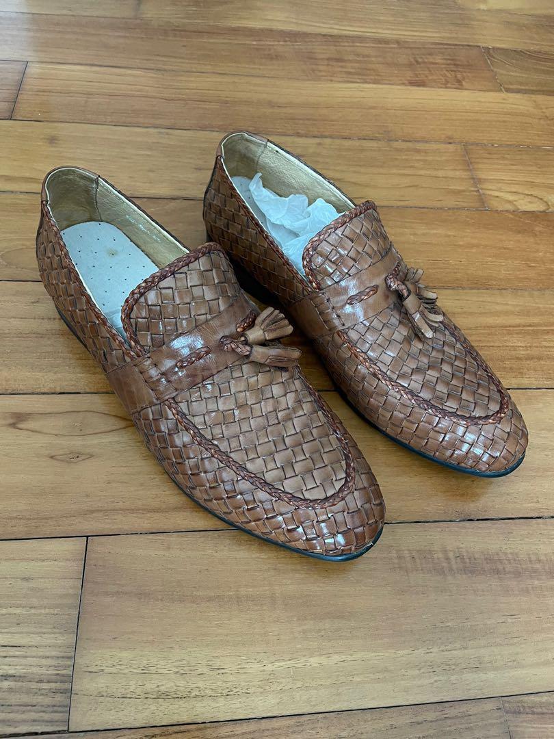Italian woven leather shoes store