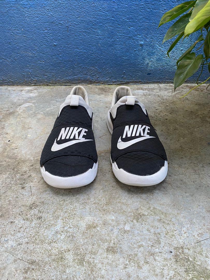 Nike benassi slip unisex shoe discount