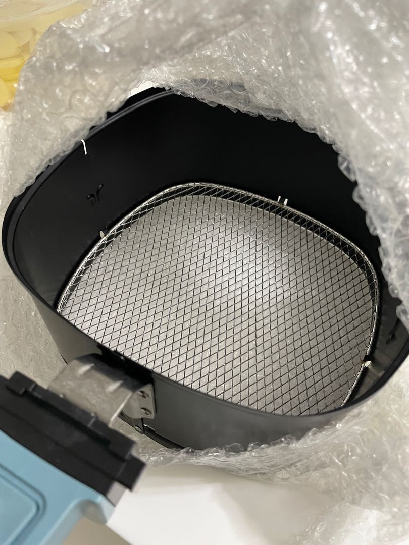 Philips air fryer basket accessory, TV & Home Appliances, Kitchen Appliances, Fryers on Carousell