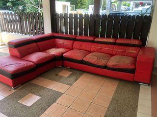 Red L shaped 6 seater sofa 🛋