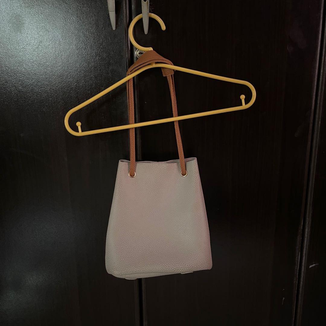 CLN - In need of something versatile? Shop the Elize Handbag for