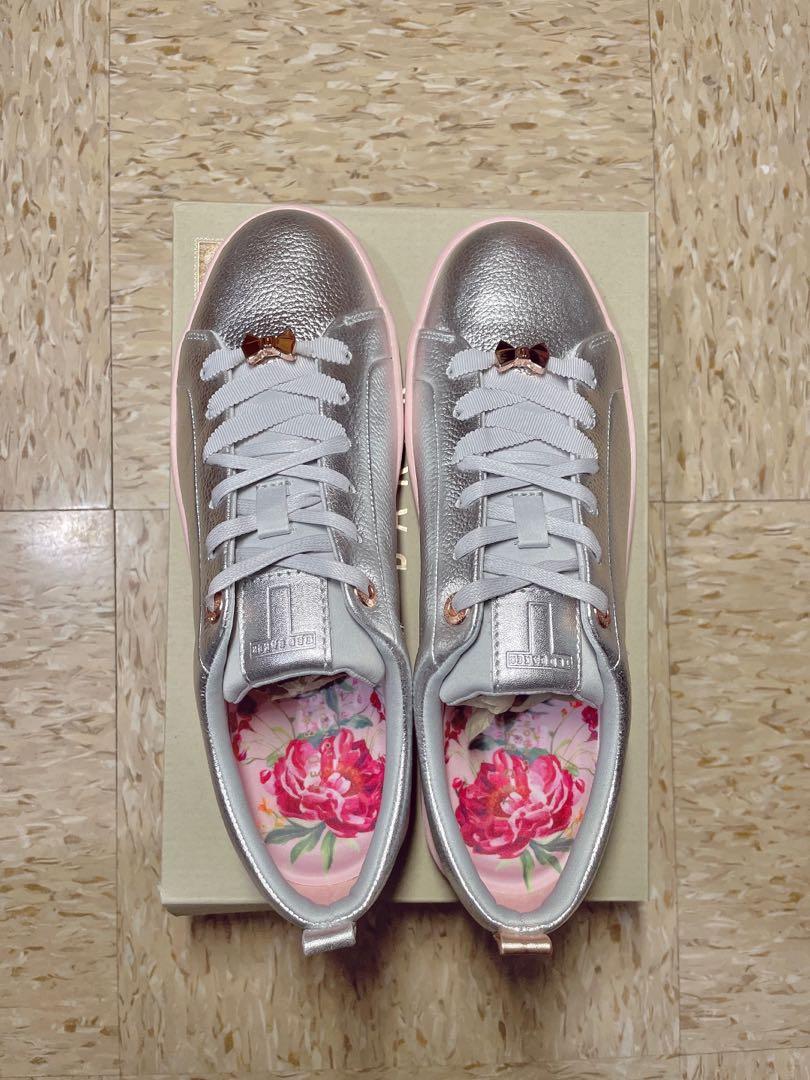 1 EU39 38 TED BAKER