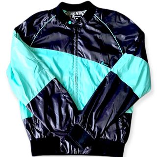 (Category: ) located in . Submitted by nthenmensthriftstore (Listing ID 1137531686, Image 1). Description: .