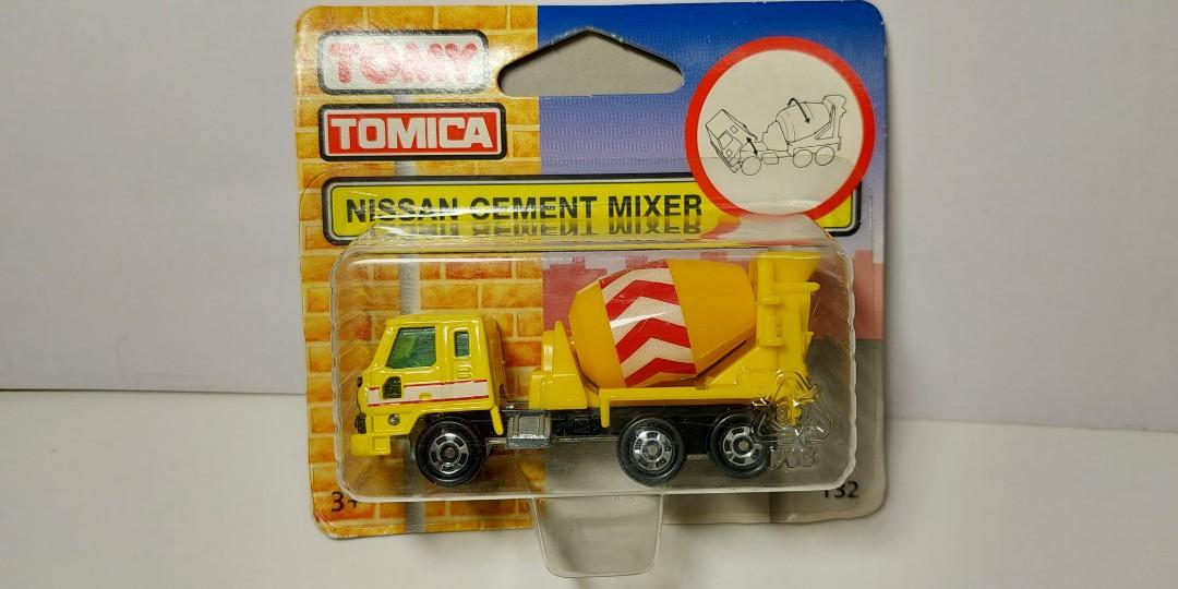 Tomica cars Unboxing - Nissan Diesel Cement Mixer (2018