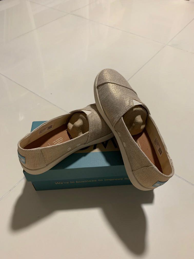 Toms gold avalon sale