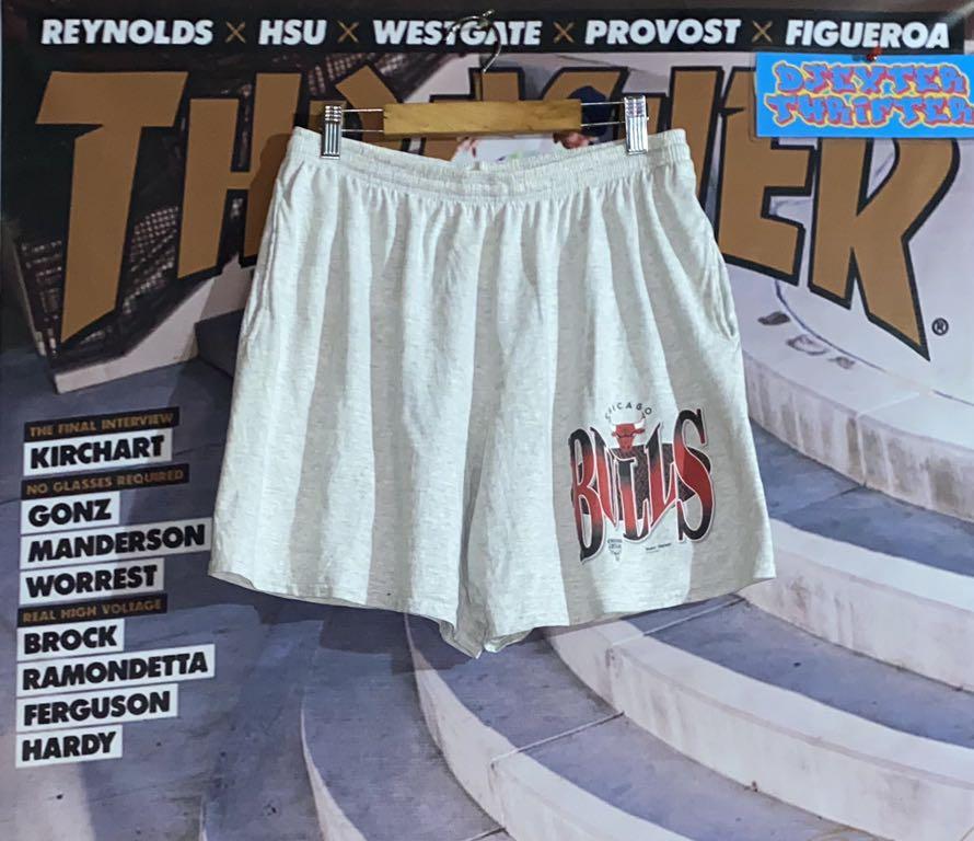 Vtg Chicago Bulls by Hanes, Men's Fashion, Bottoms, Shorts