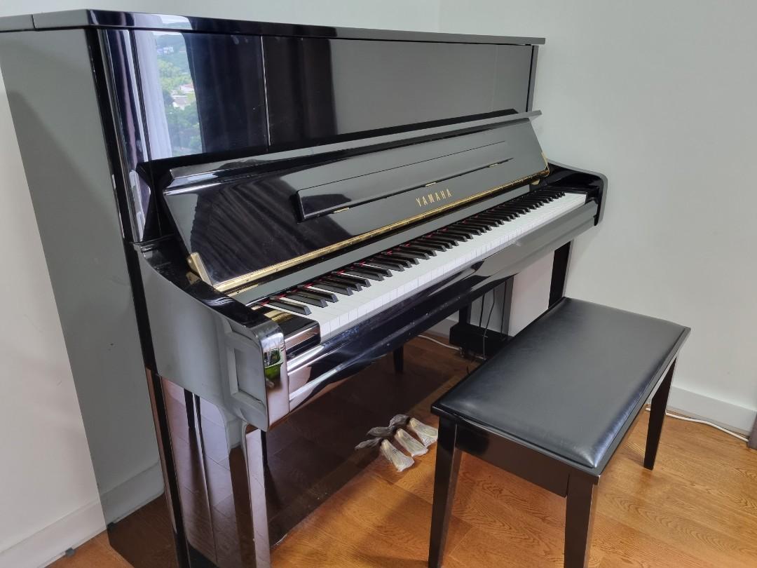 Yamaha piano U1J PE