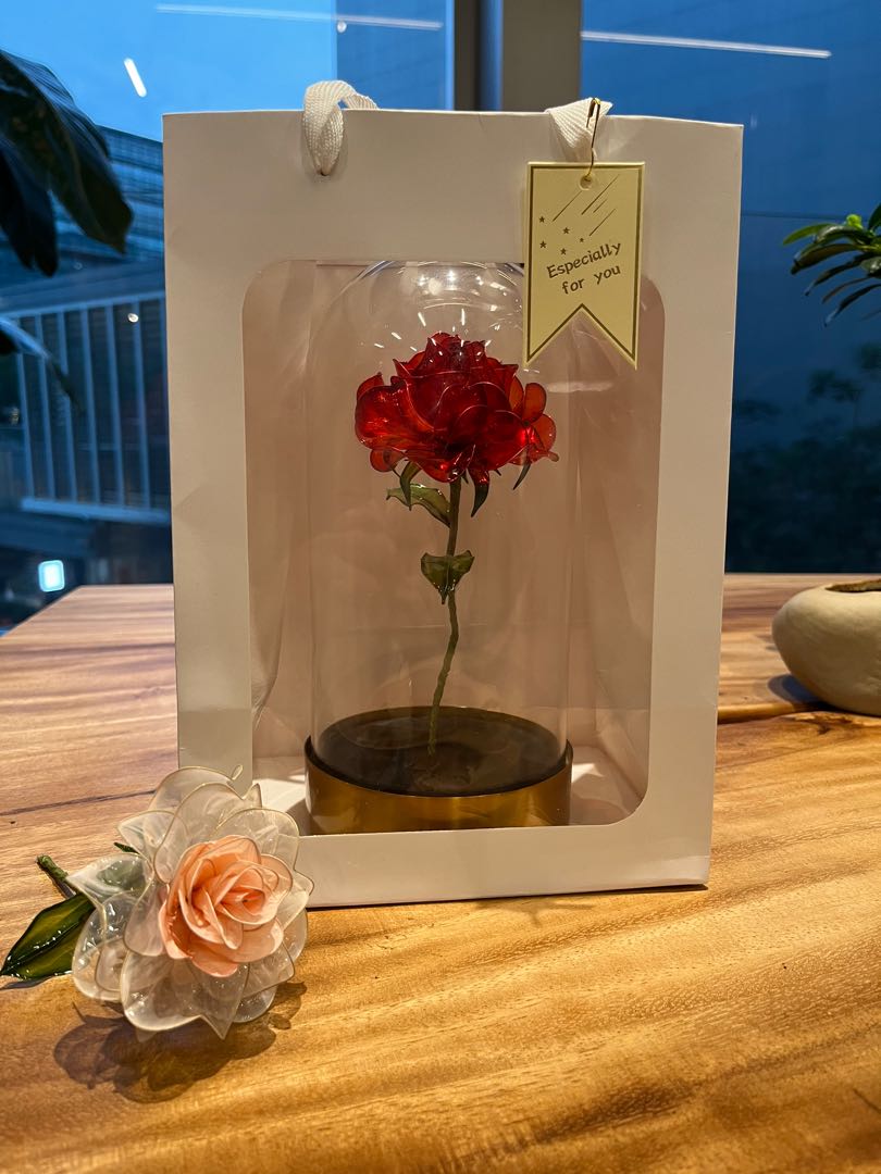 手工製作水晶花擺設情人節禮物生日禮物姊妹禮物玫瑰花花束花球玻璃花永生花銅線花求婚結婚婚禮婚紗相道具影相家居裝飾花藝 興趣及遊戲 手作 自家設計 文具及工藝
