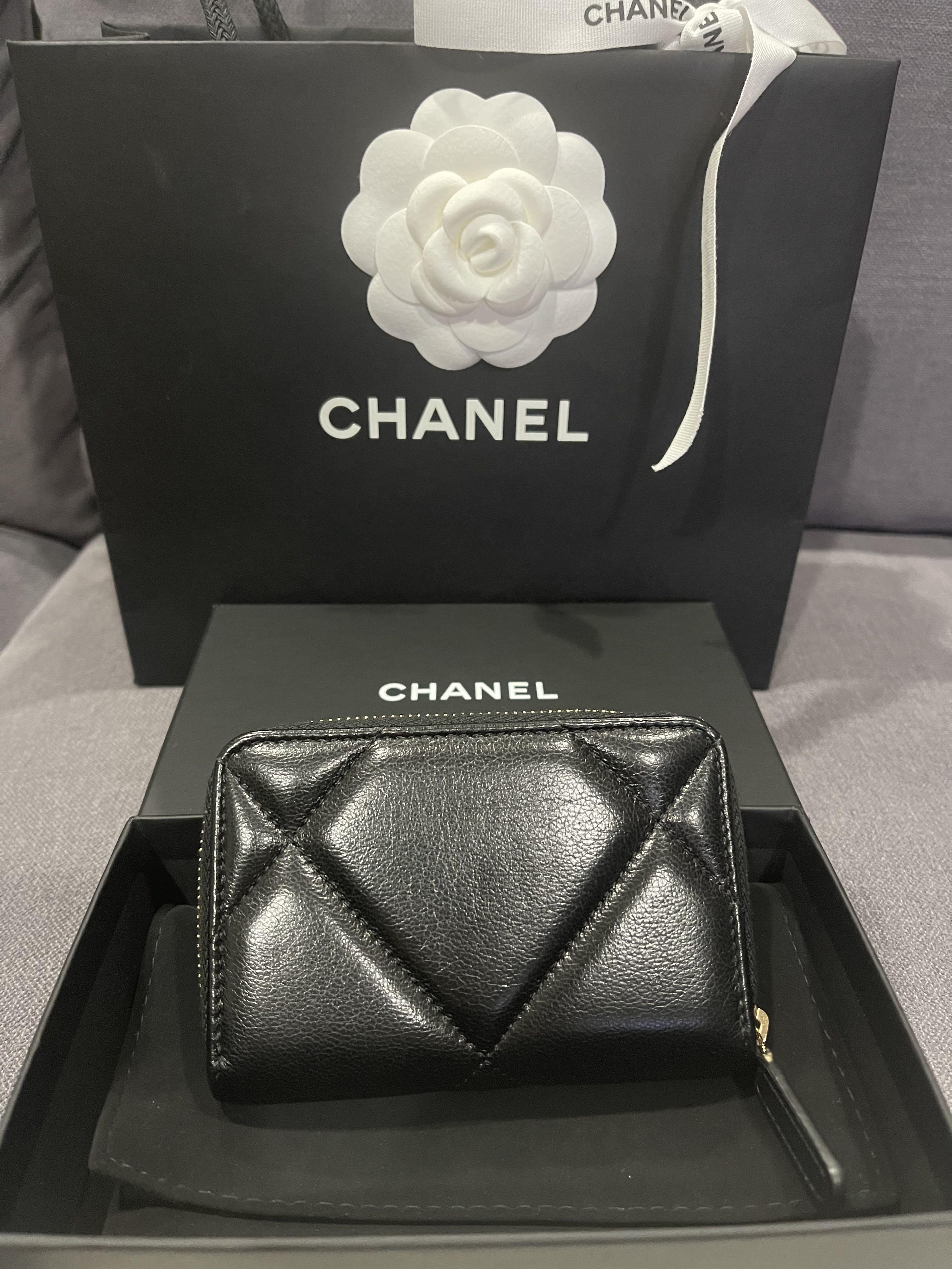 What Goes Around Comes Around Chanel Caviar Zip and Coin Purse