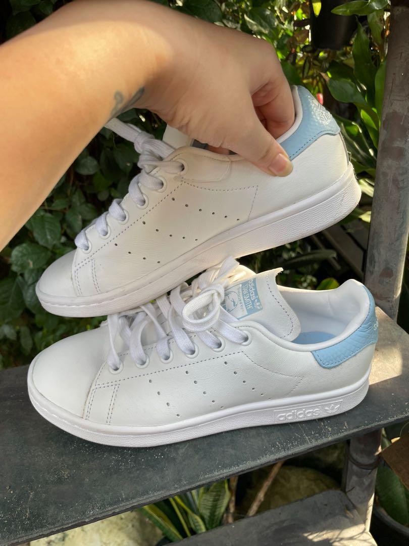 Baby blue adidas stan smith sales