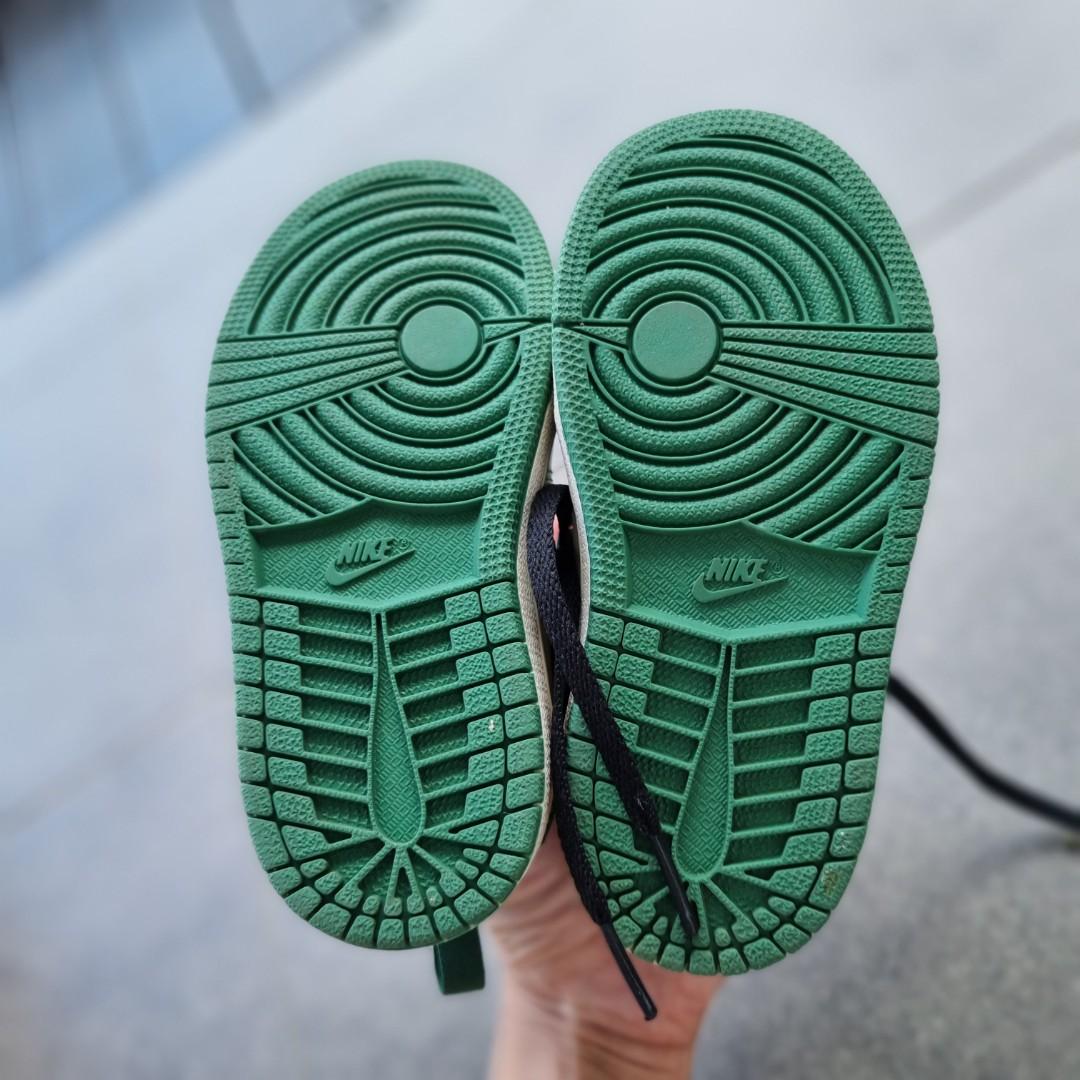 Pine green black 2025 sail jordan 1