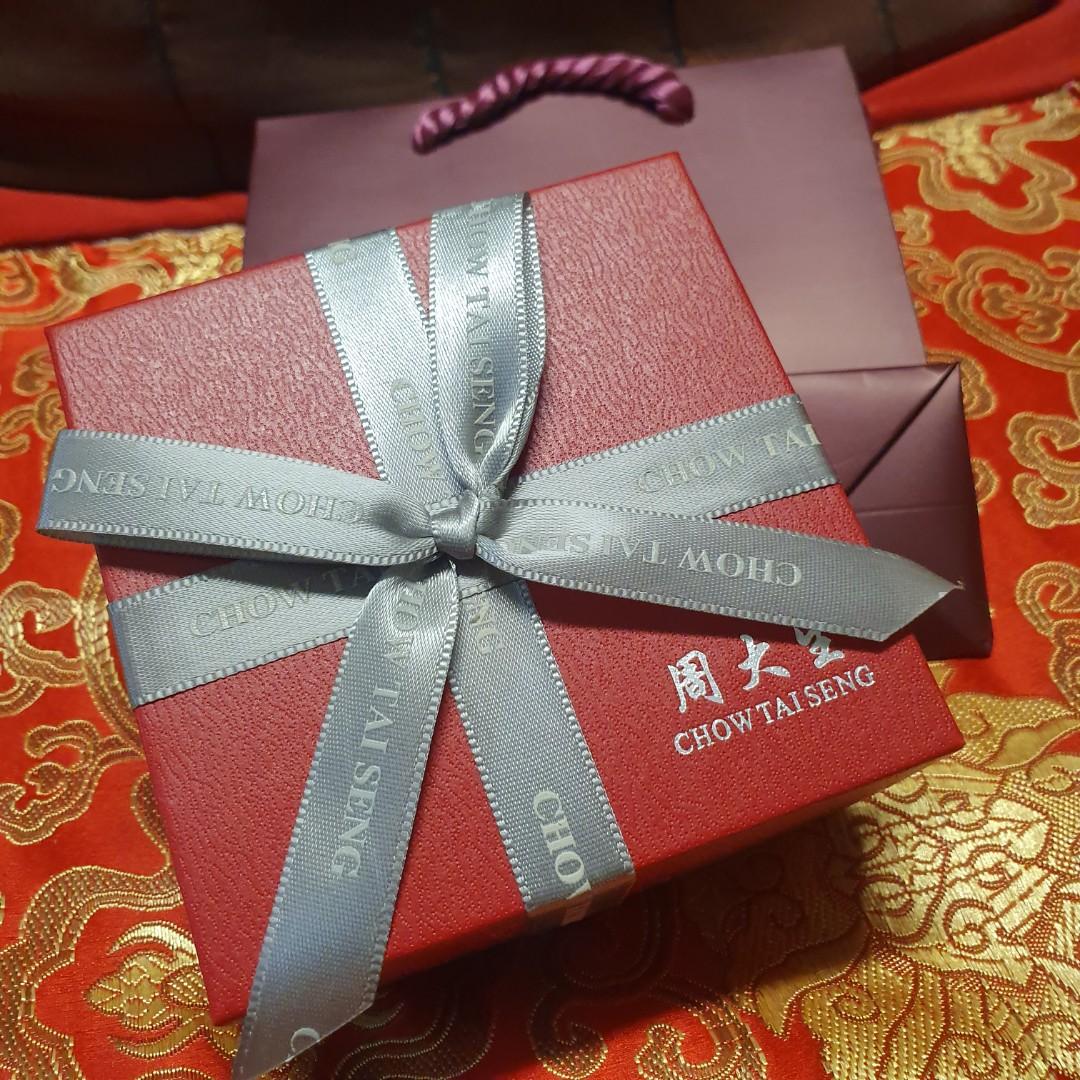 Chow tai seng jewelry top