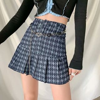 (Category: ) located in . Submitted by wardrob.e (Listing ID 1136046845, Image 1). Description: .
