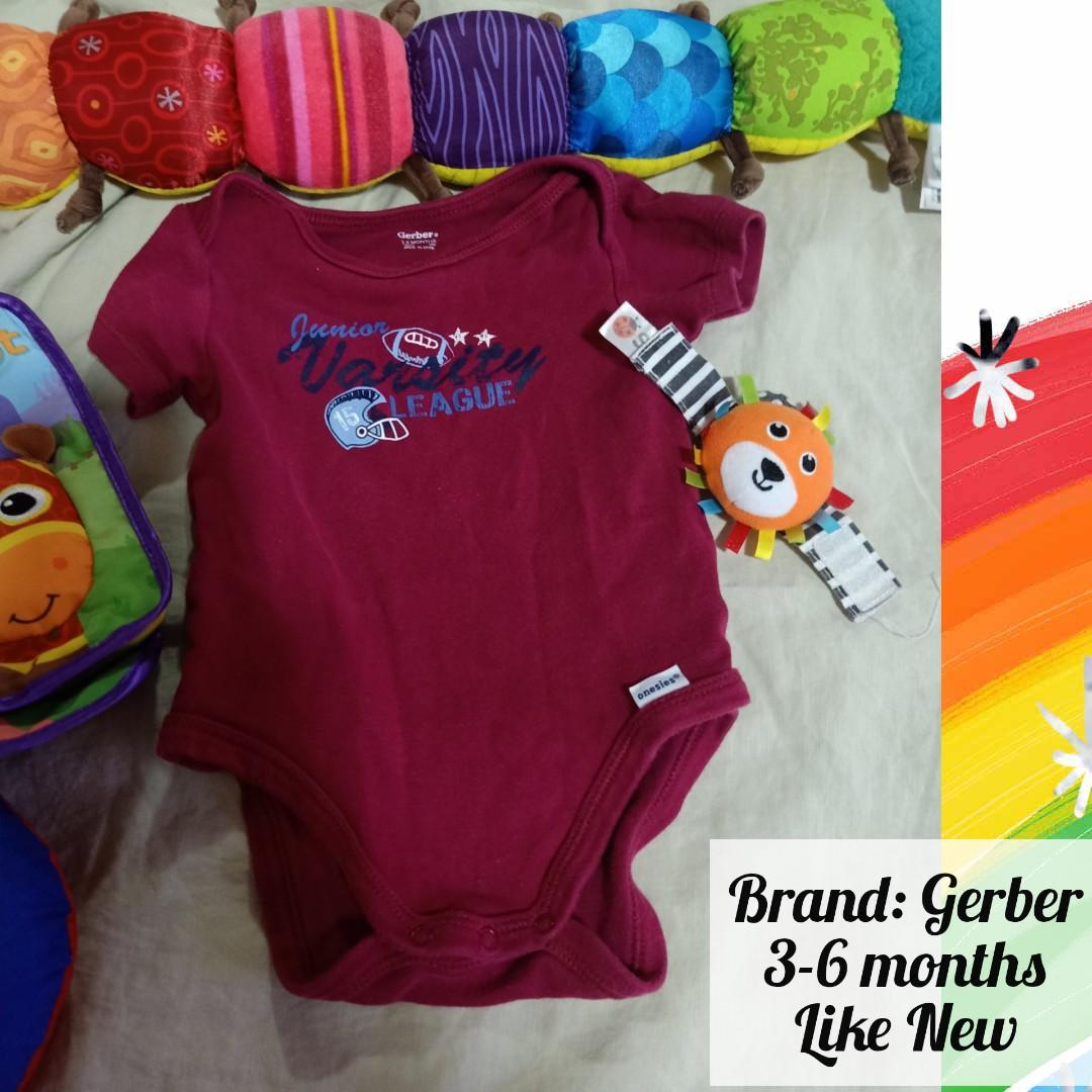 Branded Onesie for baby (Category: Babies & Kids Fashion) located in Quezon City. Submitted by avyness (Listing ID 1137745553, Image 1). Description: Brand: Gerber 3-6 months Like new.