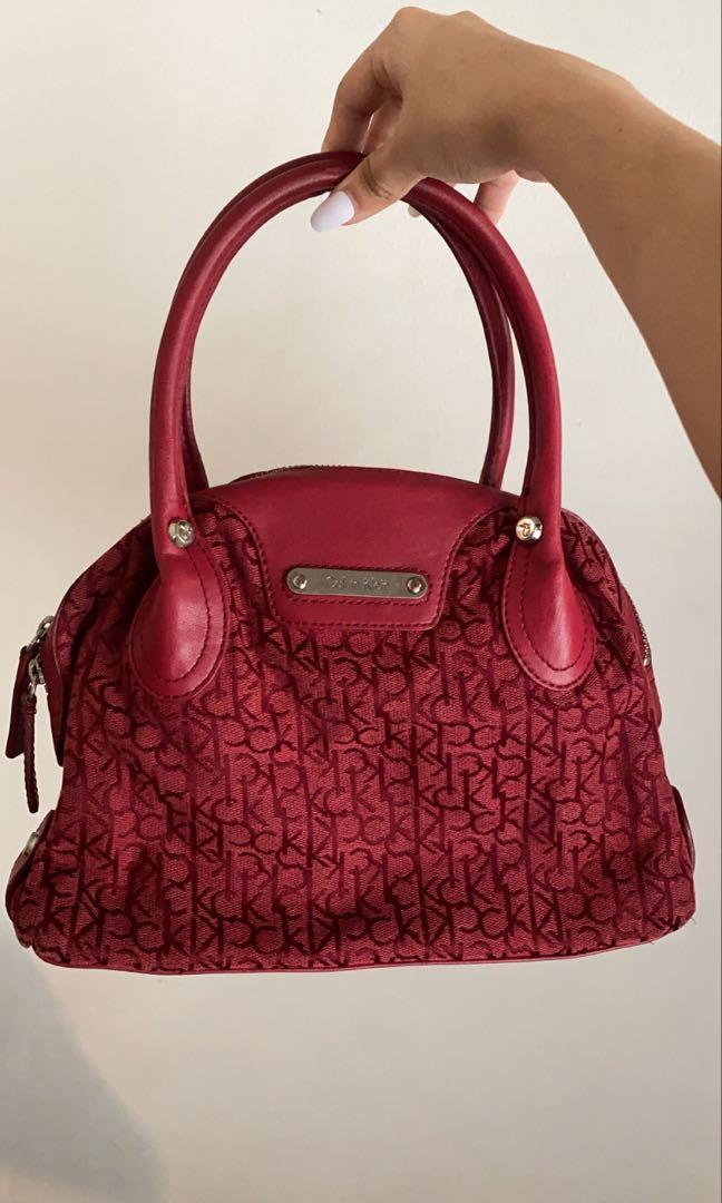 Calvin Klein baguette bag, Women's Fashion, Bags & Wallets, Shoulder Bags  on Carousell