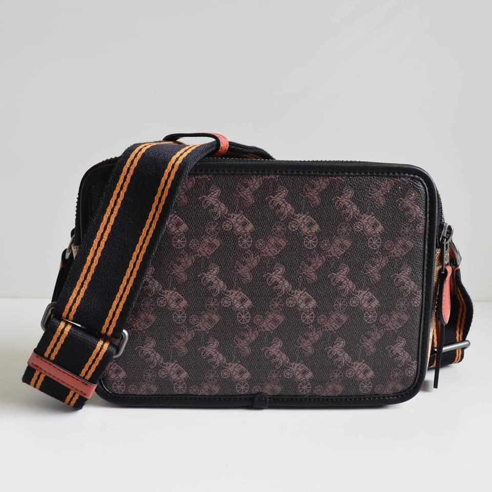 academy crossbody with horse and carriage print