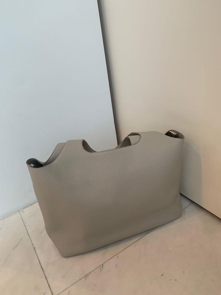 CUYANA (Light Stone System Tote) for Sale in Brentwood, CA - OfferUp