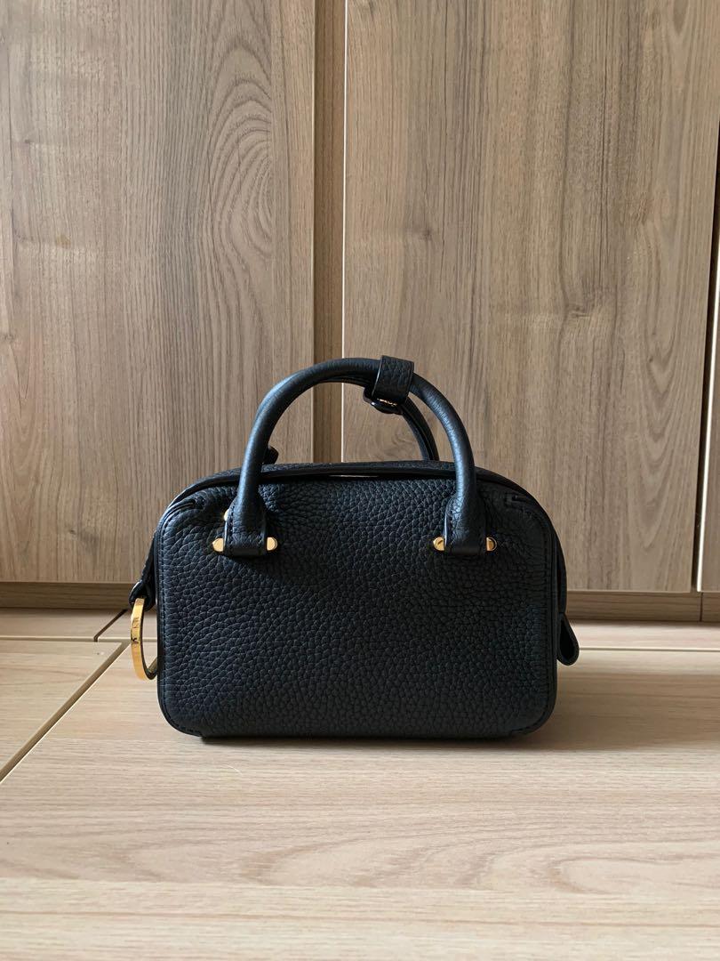 Delvaux cool box nano, 名牌, 手袋及銀包 Carousell