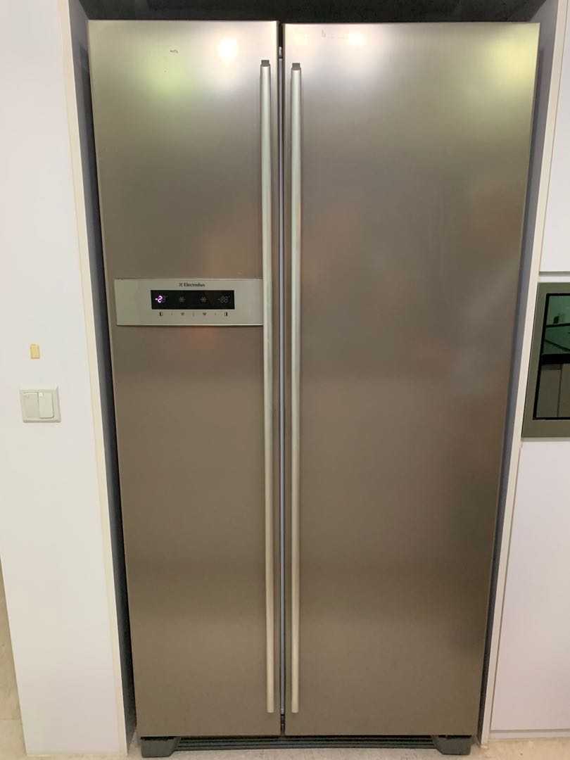 Electrolux sidebyside refrigerator ( ESE5608TA ), TV & Home