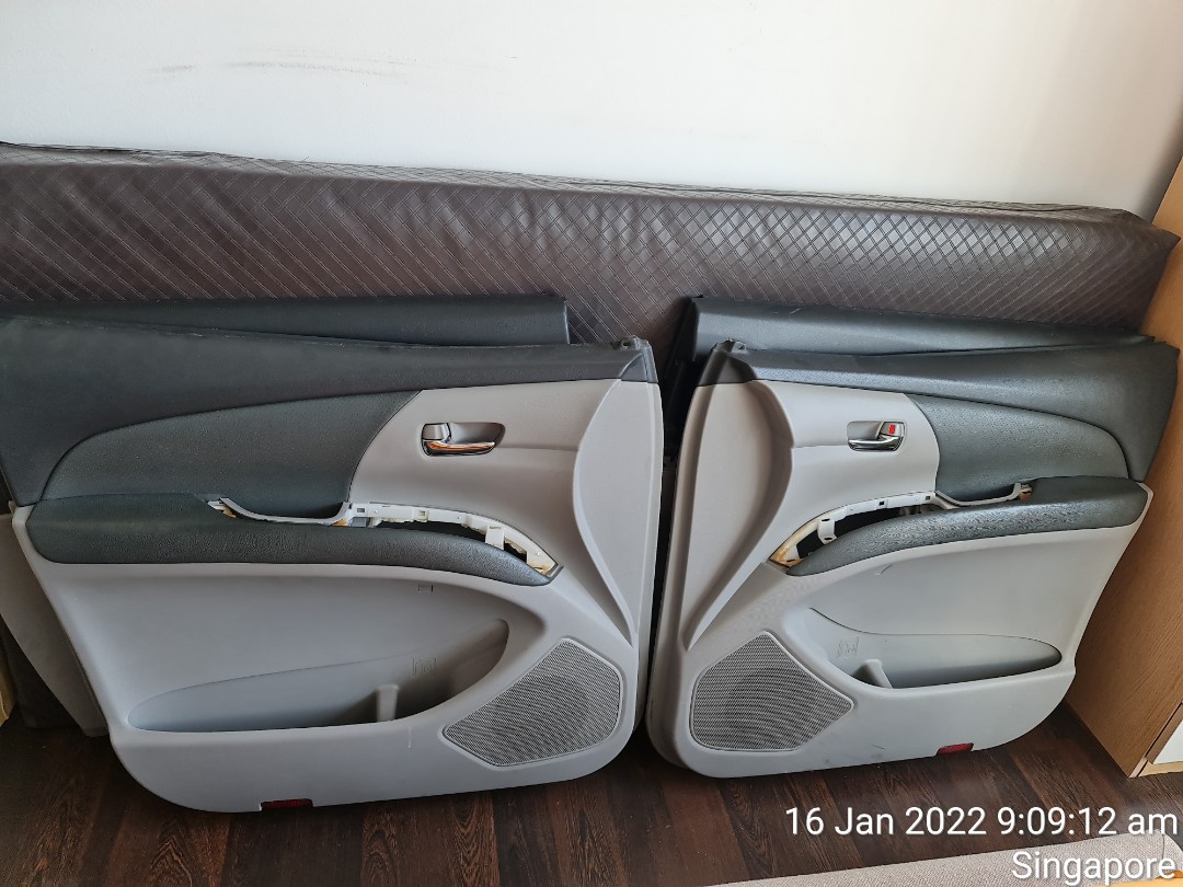 Estima internal door panel, Car Accessories, Accessories on Carousell