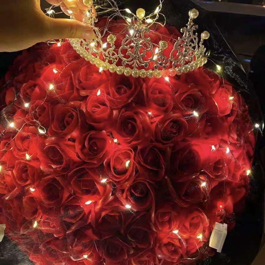 Red Rose Bouquet With Gold Crown😍✨ #fyp #florist #parati #trending #r, Rose Bouquet