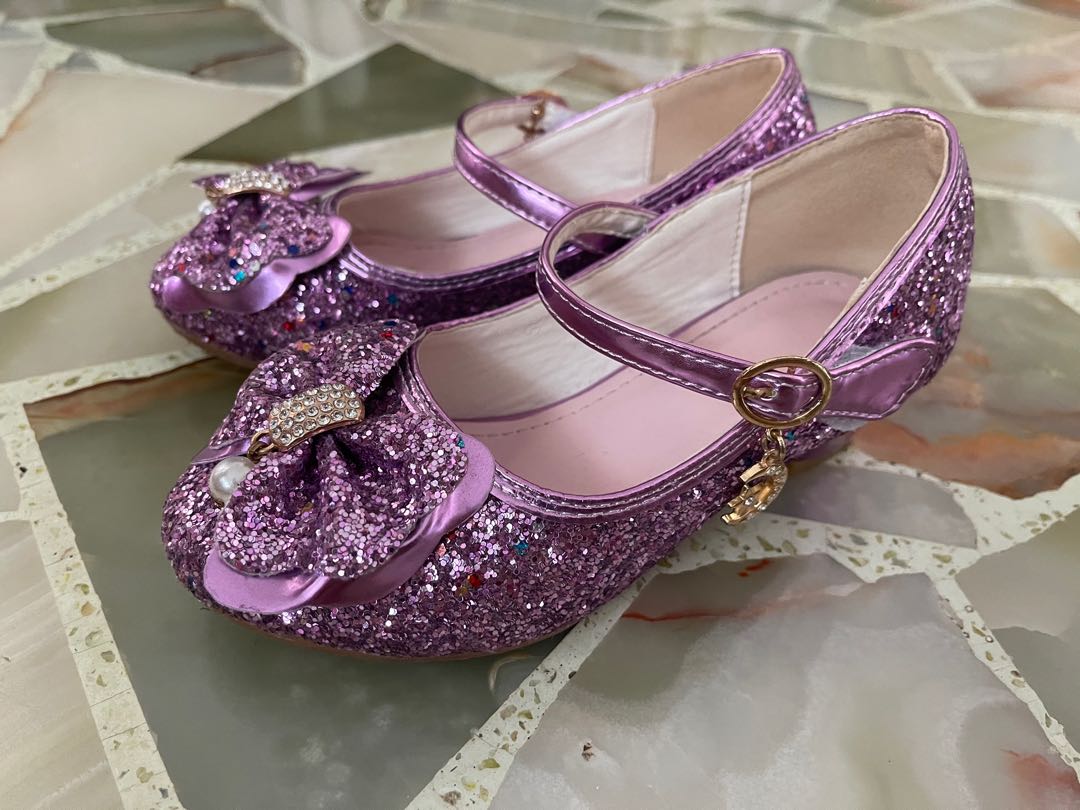 Girl blink blink heel shoe