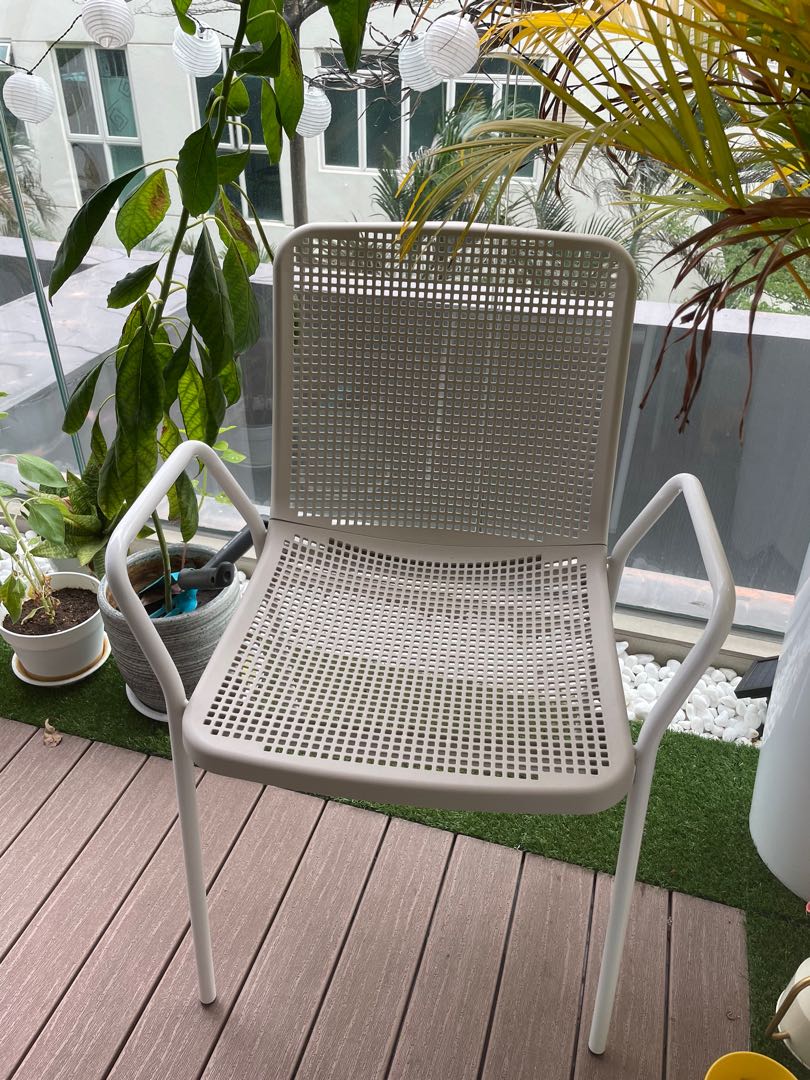 Torparo chair outlet