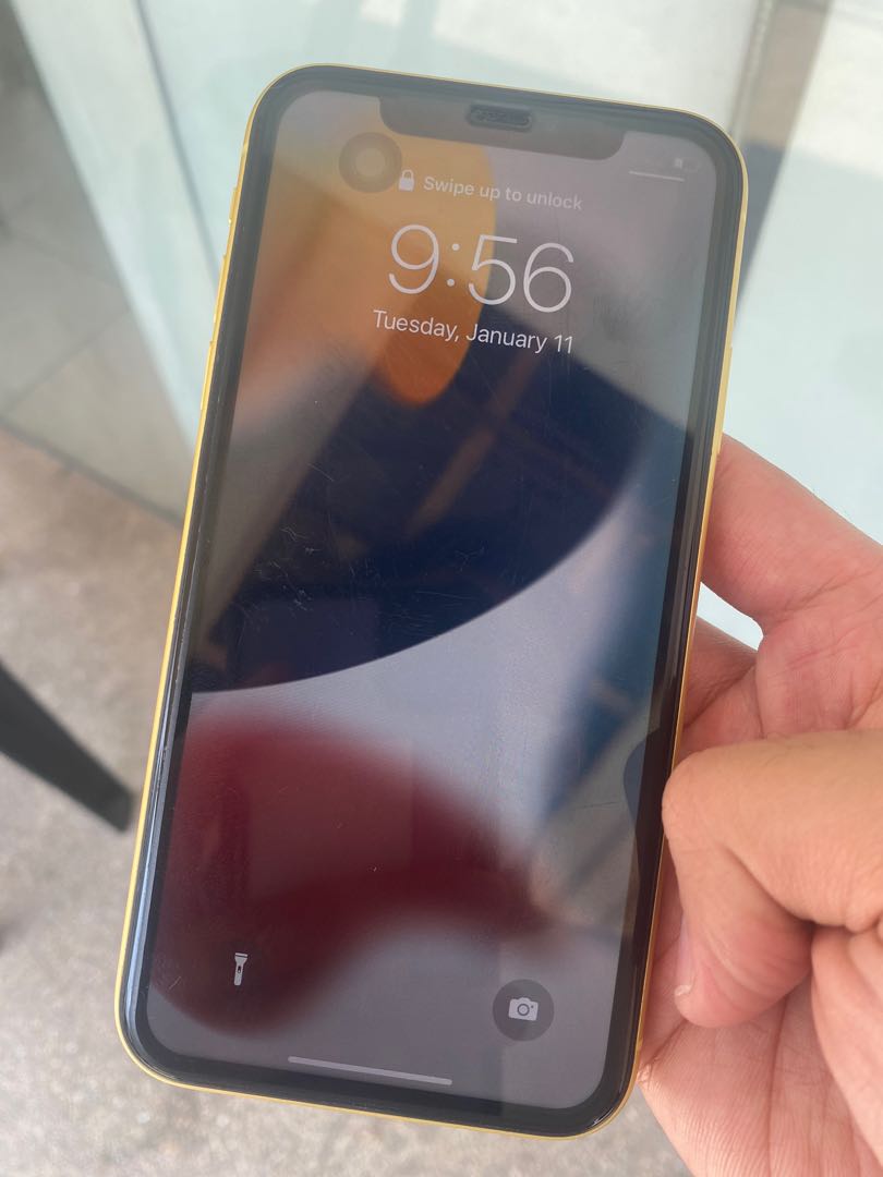 Iphone 11 factory unlock, Mobile Phones & Gadgets, Mobile Phones