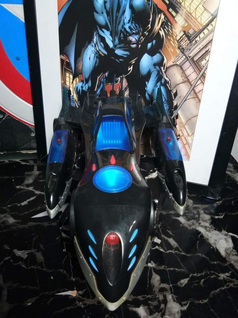Mattel 2007 Batman Shadow Tek Batmobile Vehicle (Category: Vehicle & Diecast Models) located in Quezon City. Submitted by toymaniaph (Listing ID 1137771308, Image 3). Description: sale price! original price was ₱2000 batmobile's left side can't close anymore. back part of the vehicle is slightly sticky. Actual pics posted. No box but item is in good condition. What you see is what you get Strictly no reservations. First to pay gets the item. No t