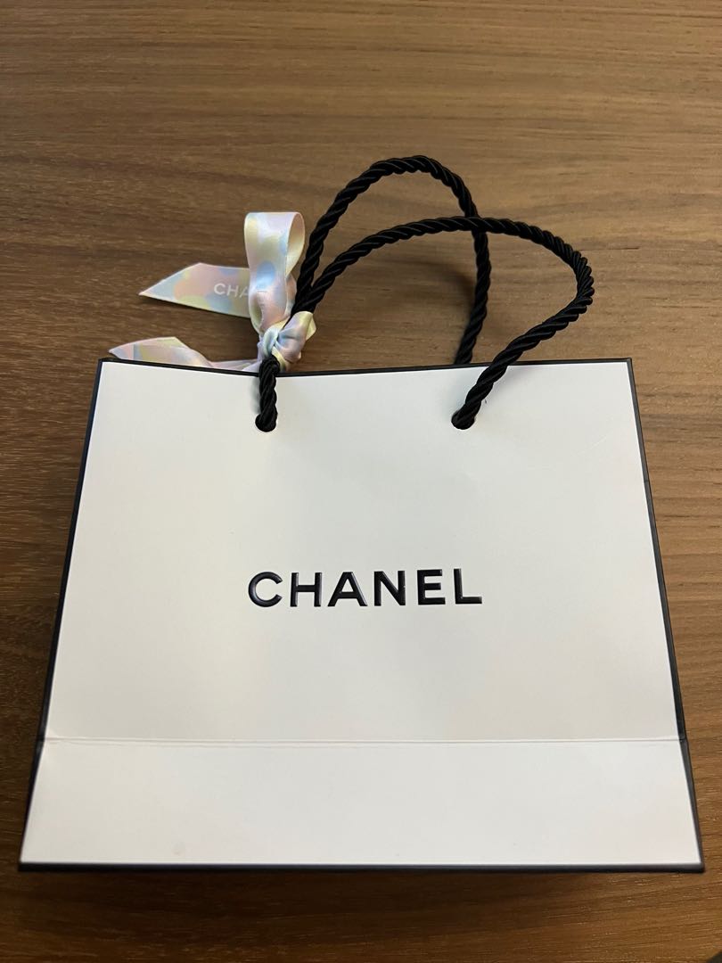 chanel gift bag